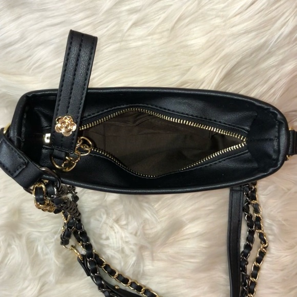 Diamond Quilted Shoulder Bag Black and White Vegan Leather - Picture 4 of 5